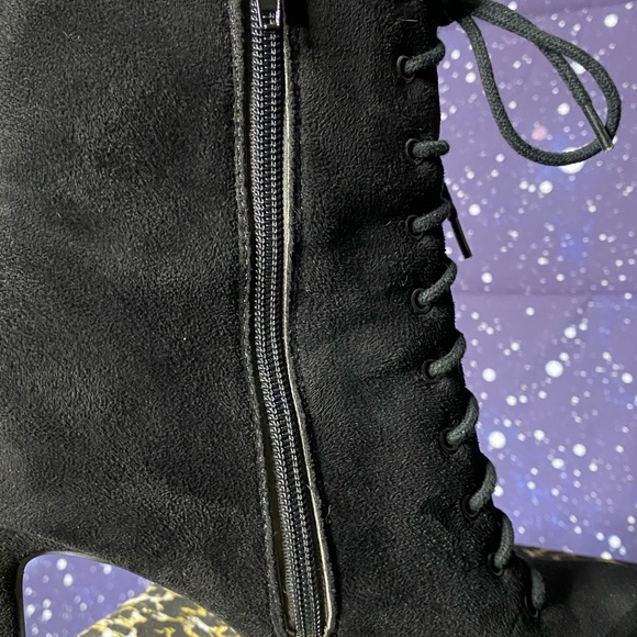 Black booties with pointed heel - tie up - Picture 7 of 9